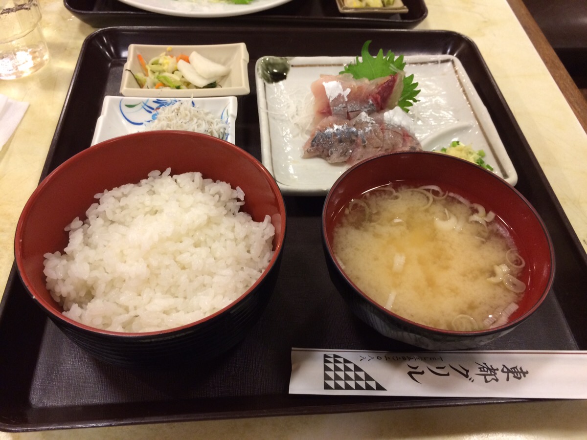 東都グリル　アジ定食