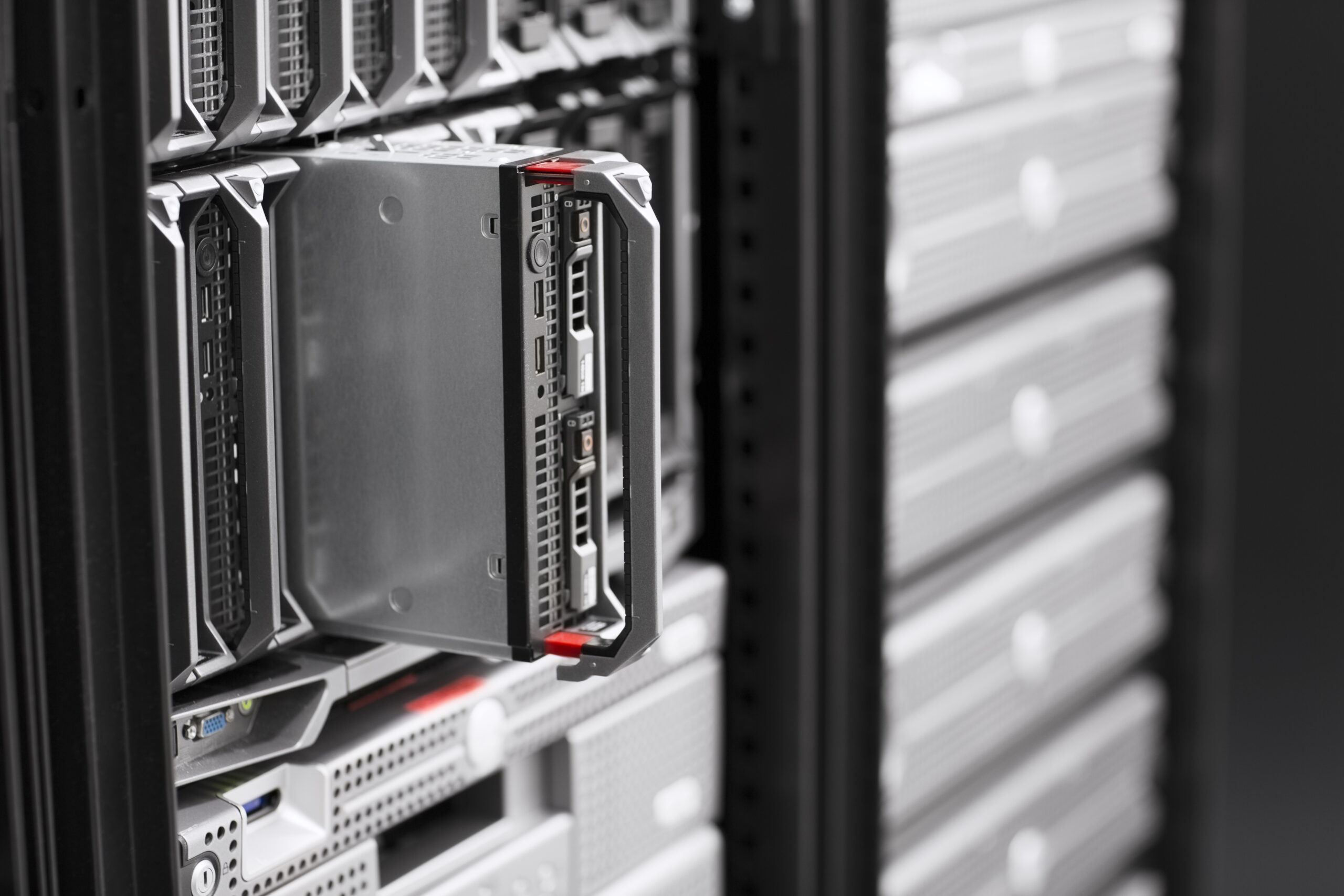 マイグレーションとは？意味・種類・手法・進め方を徹底解説